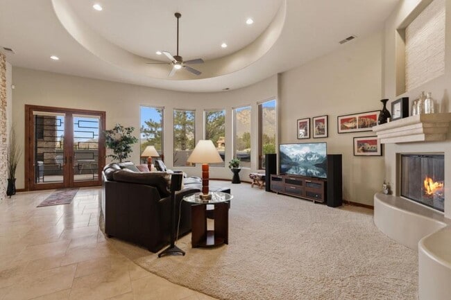 Building Photo - 13415 Pino Ridge Pl NE