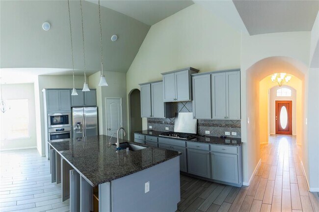 Building Photo - 918 Marigold Park Pl