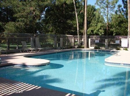 Building Photo - Location! Location! Beautiful 4 Bedroom/ 3 Bath Home! Ray/Kyrene