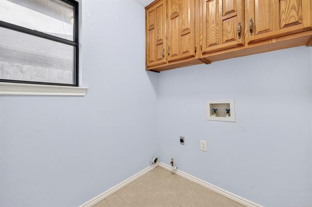 Building Photo - 918 Green Brook Dr