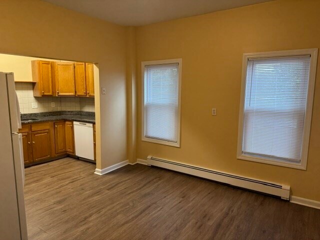 Building Photo - 170 Middleboro Ave