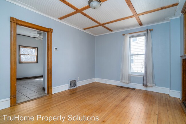 Building Photo - 2 br, 2 bath House - 1015 2nd Ave N