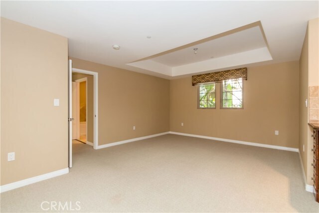 Building Photo - 4551 Coldwater Canyon Ave