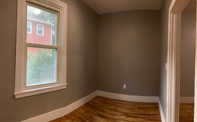 Building Photo - 117 Ashmont St