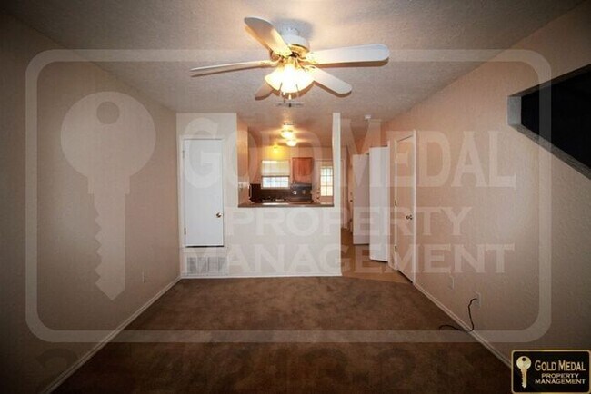 Building Photo - 4500 Sylvia Dr