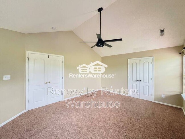 Building Photo - 601 Whisper Walk