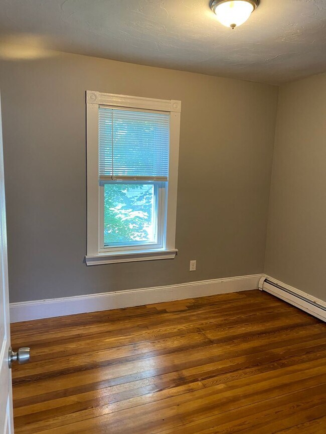 Building Photo - Trump Property