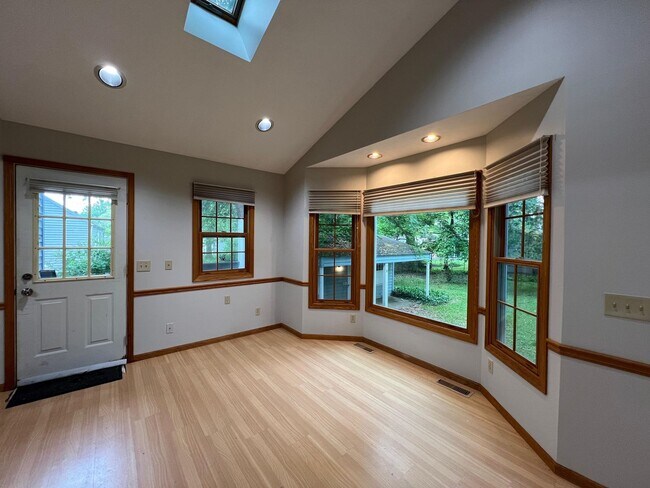 Building Photo - 6170 Mentor Park Blvd