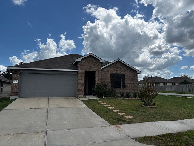 Building Photo - 4 Bedroom House in Rockbridge