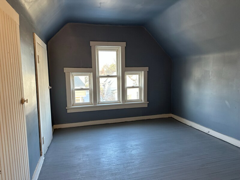 Building Photo - 2228 11th St SW