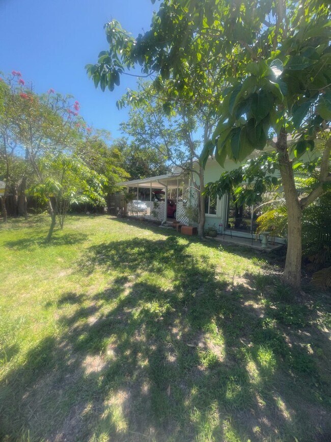 Building Photo - 428 Court St