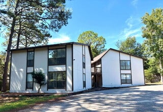 Building Photo - 337 Lewis St