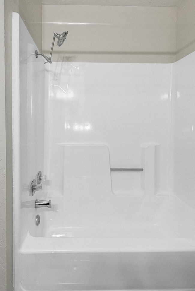 Building Photo - 2902 NW 45th Pl
