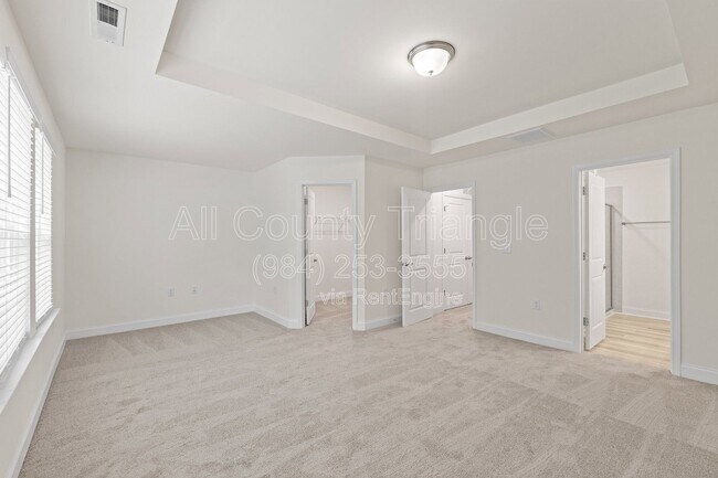 Building Photo - 1176 Channel Drop Dr
