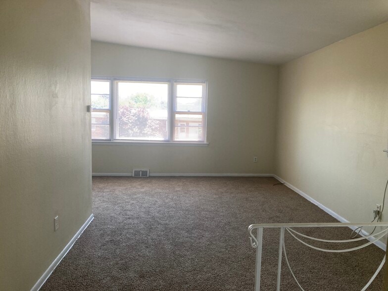 Building Photo - 1801 Beyer Ave