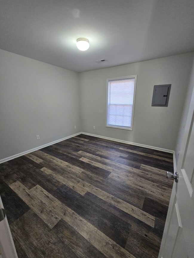 Building Photo - Cozy Apartment for Rent!