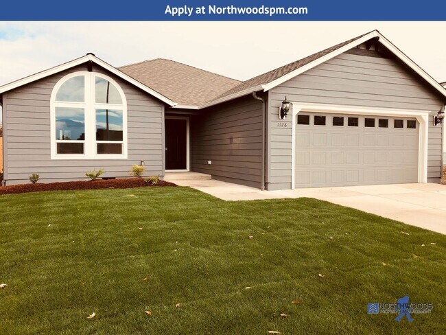 Building Photo - Recently Reduced-Newer 3 bed, 2 Bath Home ...