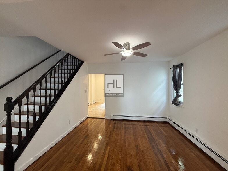 Building Photo - LOCKMAN AVENUE