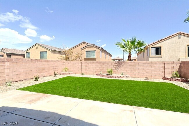 Building Photo - 340 Sweet Sugar Pine Dr