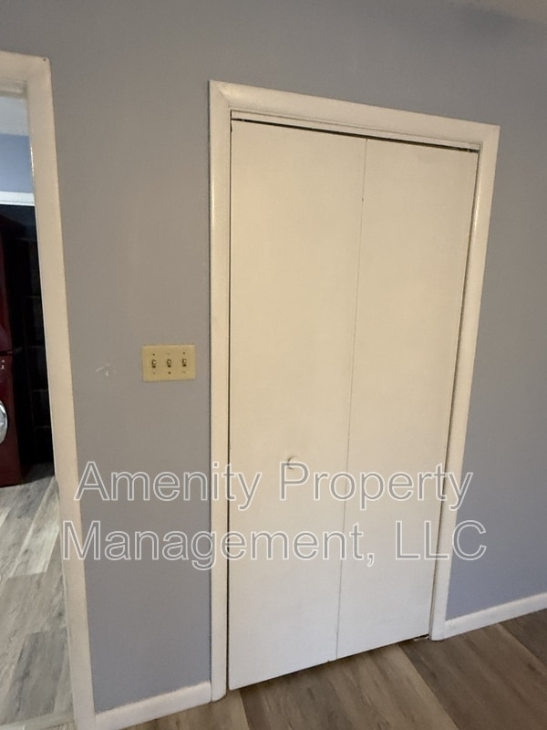 Building Photo - 5974 Ladysmeade Ln