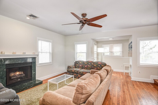 Building Photo - 47 Valentine St