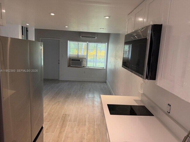 Building Photo - 35 NE 80th Terrace