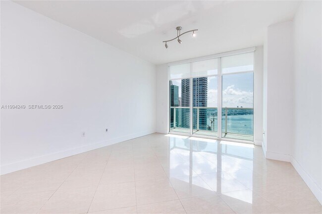 Building Photo - 31 SE 5th St