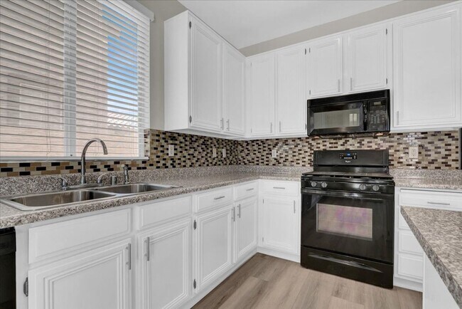 Building Photo - Summerlin Las Vegas Pool home 5 bedrooms