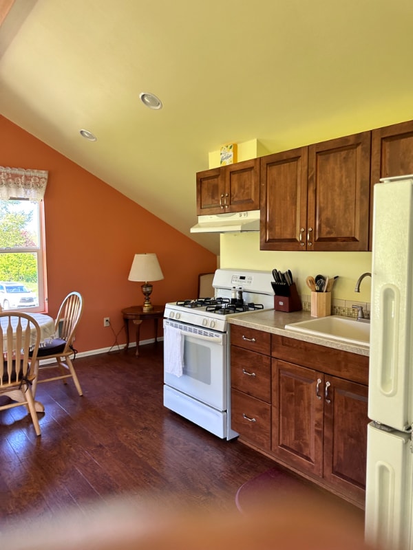 Building Photo - 3282 Happy Valley Rd