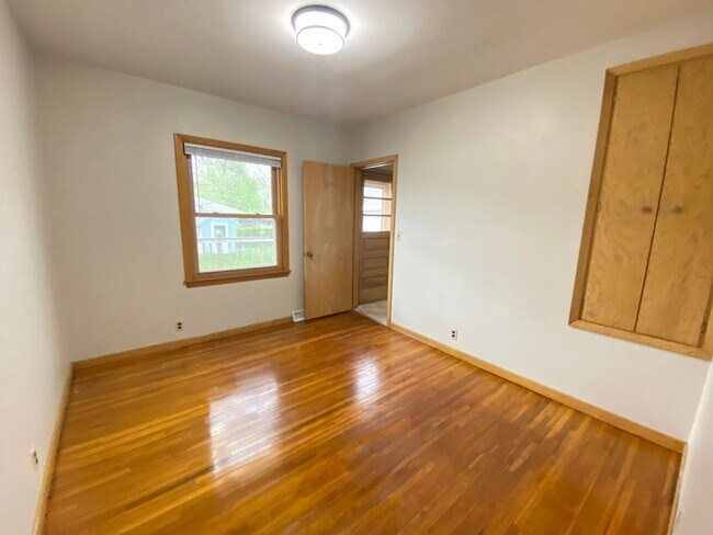 Building Photo - Now Available – Don’t Miss This One