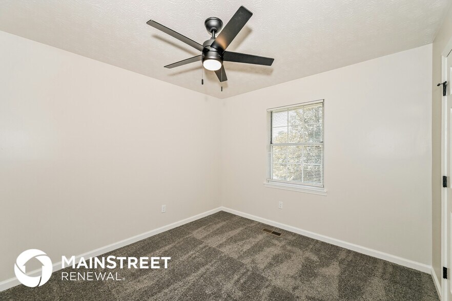 Building Photo - 6704 Bay Cir Dr