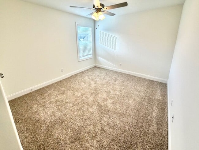 Building Photo - Now Leasing a Brand New 4-bedroom 2.5 bath + an office home in Olive Branch- Five Minutes from Me...