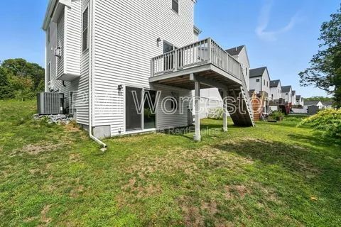 Building Photo - 5 Millie's Wy