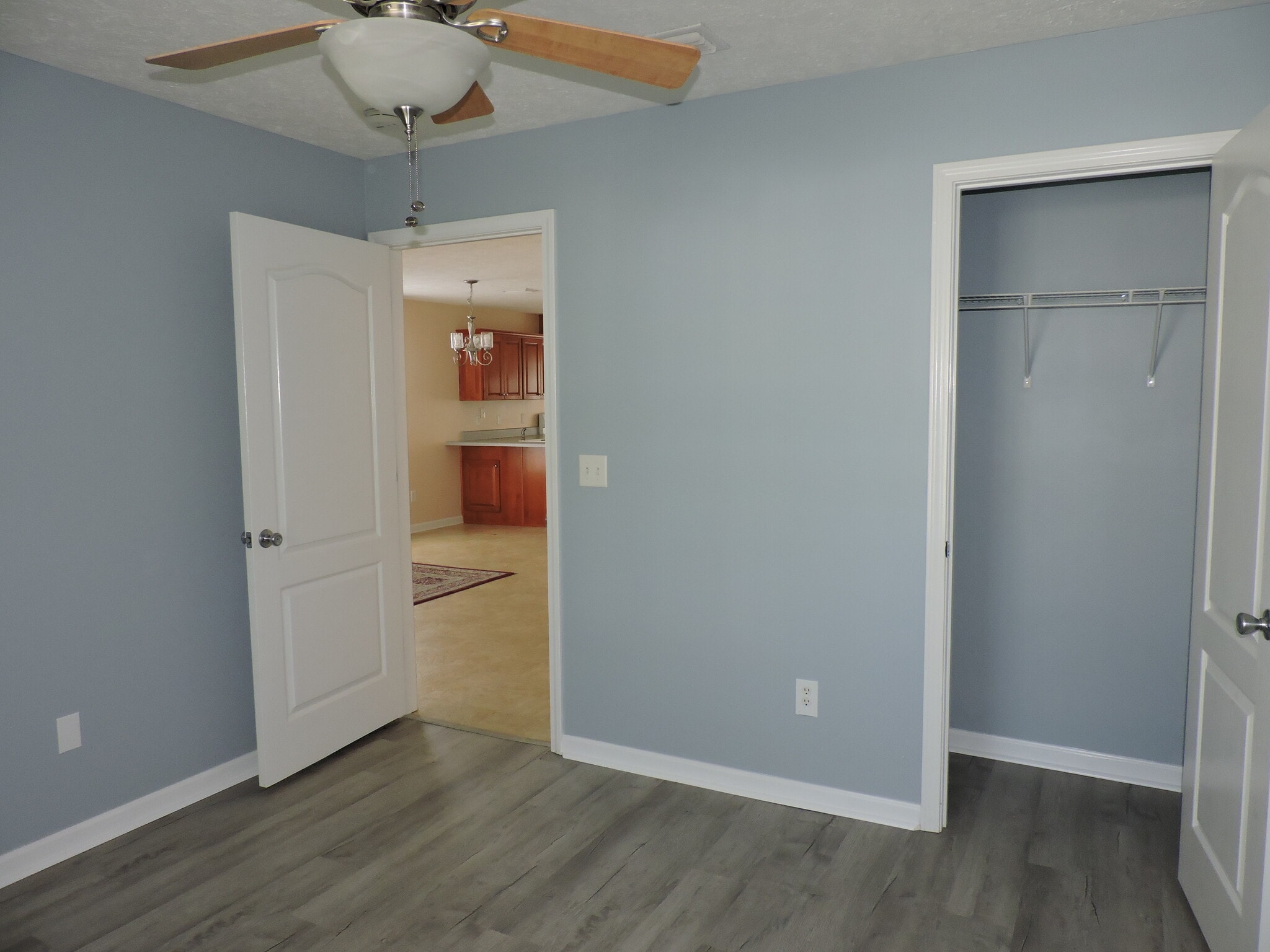 Building Photo - 121 Half Acre Ln