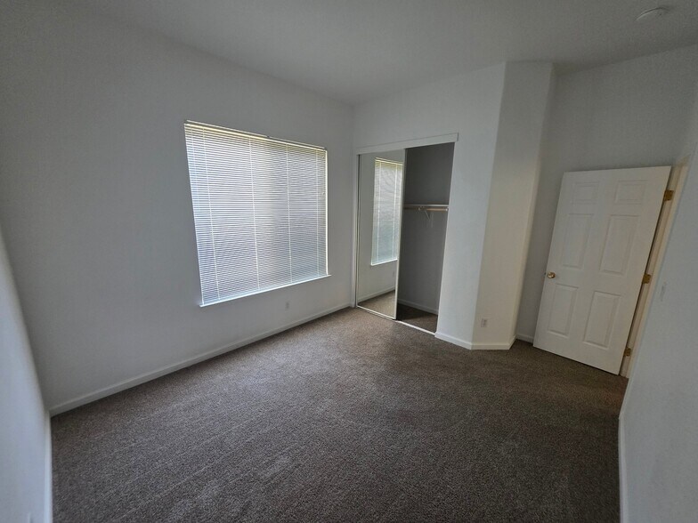 Building Photo - 2271 Celtic Dr