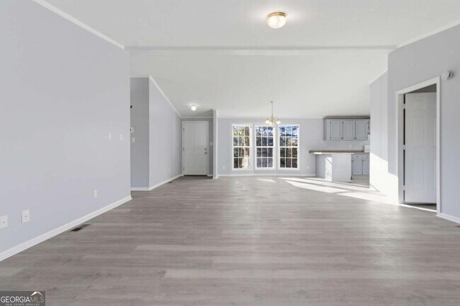 Building Photo - 5320 Long Branch Rd