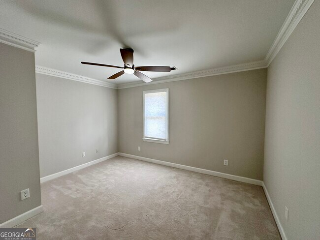 Building Photo - 3363 Somerset Trace
