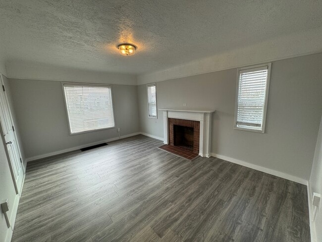 Building Photo - 1079 E 3300 S