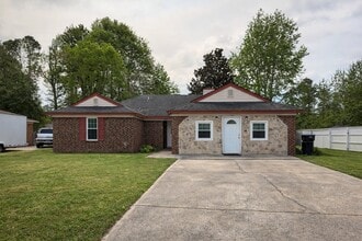 Building Photo - 3515 Monte Carlo Dr