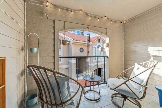 Building Photo - 3231 Allen Pkwy