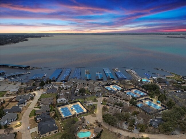 Primary Photo - 540 Yacht Club Dr