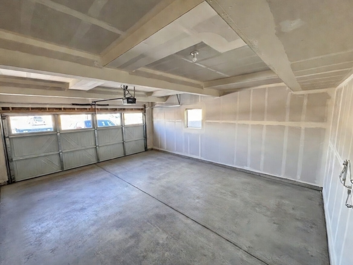 2 car garage - 10831 Rowena Wy