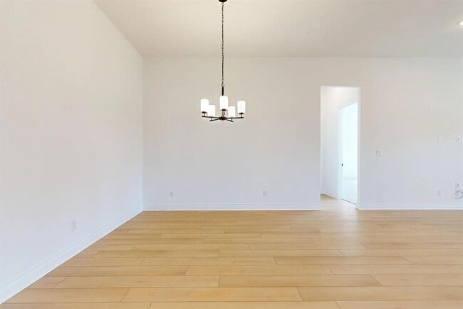 Building Photo - 1208 White Daisy Ln
