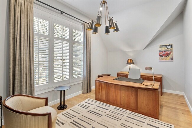 Building Photo - 7 Bobby Jones Dr