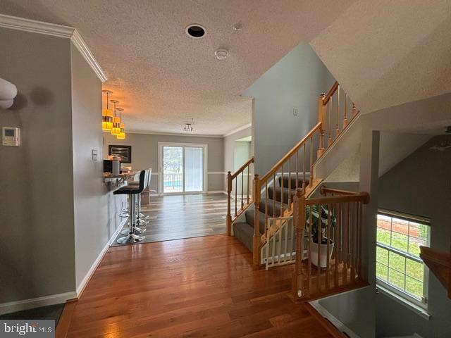 Building Photo - 10148 Vanderbilt Cir