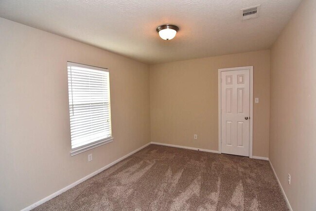 Building Photo - 12745 Lake Conroe Hills Dr