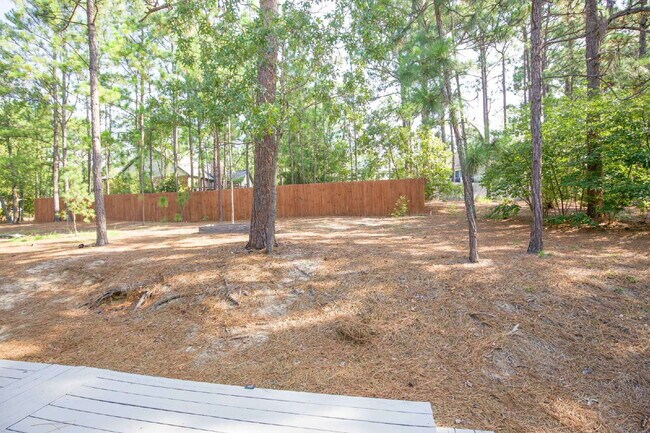 Building Photo - 50 Surry Cir N