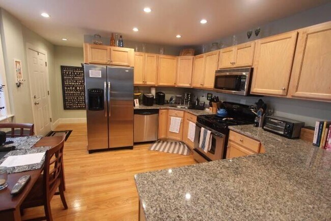 Building Photo - 2.0 bedroom in Cambridge Massachusetts 02140