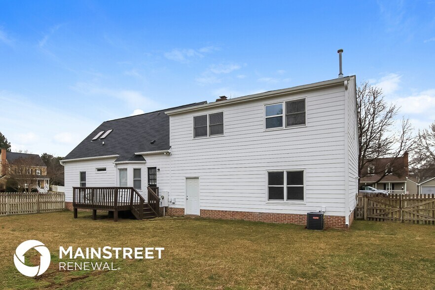 Building Photo - 1104 Buttercup Ln