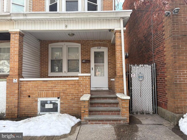 Building Photo - 712 Ohio Ave